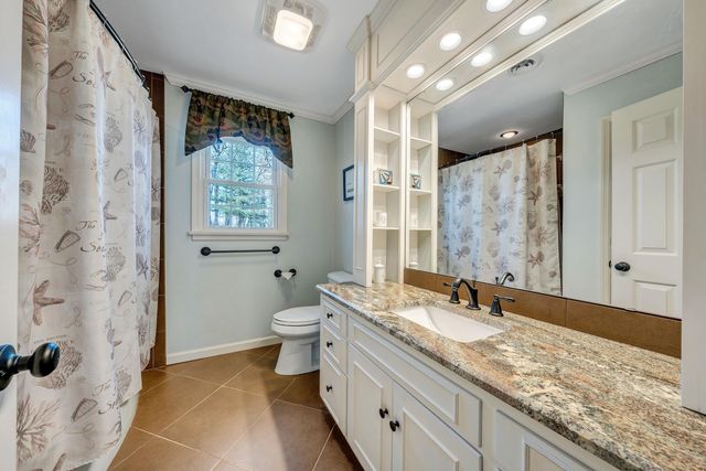 6235 Hidden Valley DR, Roanoke, VA 24018