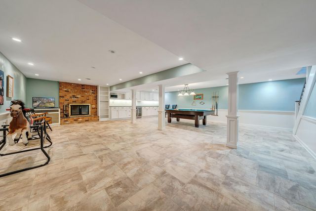 6235 Hidden Valley DR, Roanoke, VA 24018