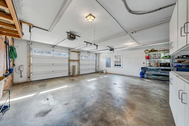 6235 Hidden Valley DR, Roanoke, VA 24018