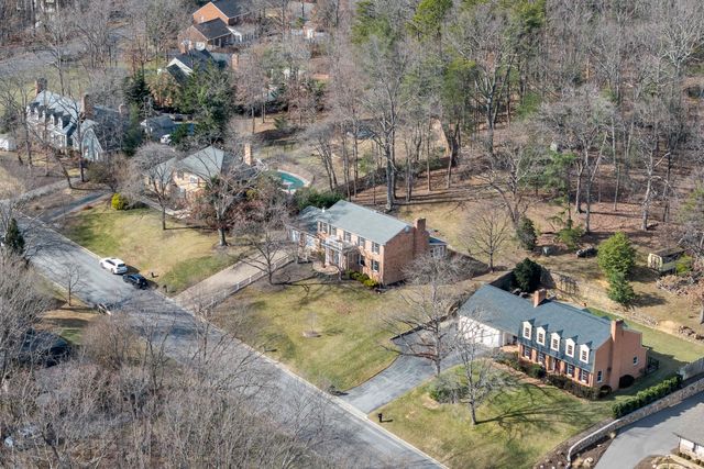 6235 Hidden Valley DR, Roanoke, VA 24018