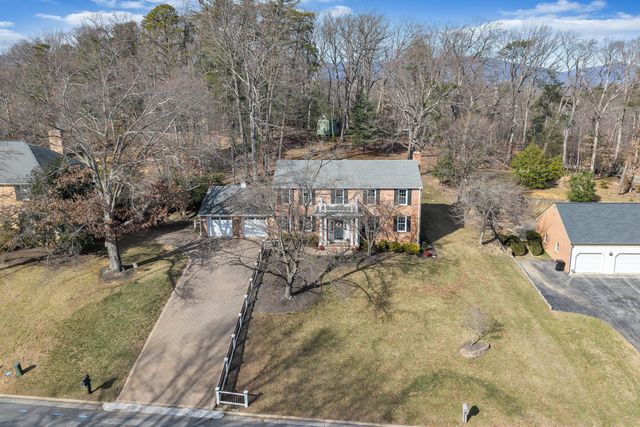 6235 Hidden Valley DR, Roanoke, VA 24018