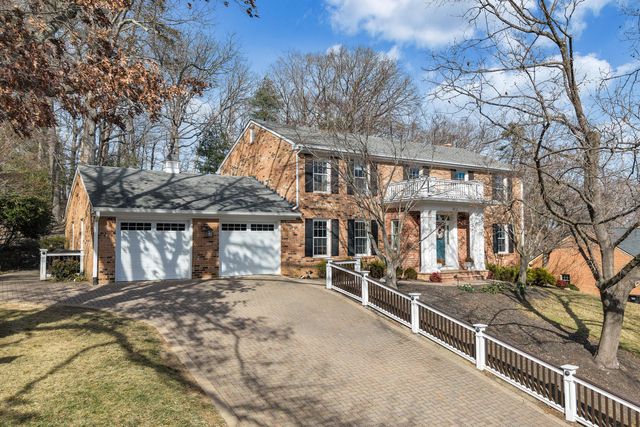 6235 Hidden Valley DR, Roanoke, VA 24018