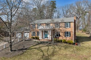 6235 Hidden Valley DR, Roanoke, VA 24018