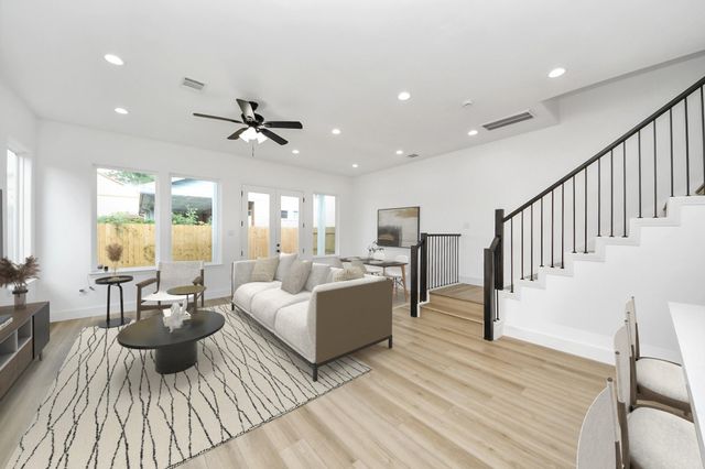 1913 West Street, Houston, TX 77026