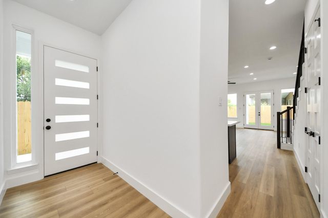 1913 West Street, Houston, TX 77026