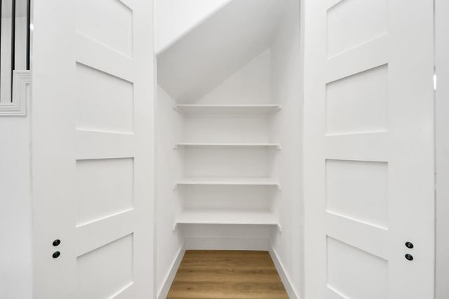 1913 West Street, Houston, TX 77026