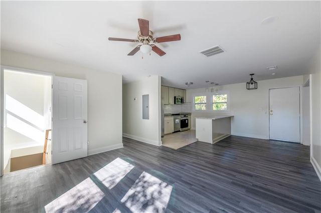 3155 Delmar NW Lane, Atlanta, GA 30311