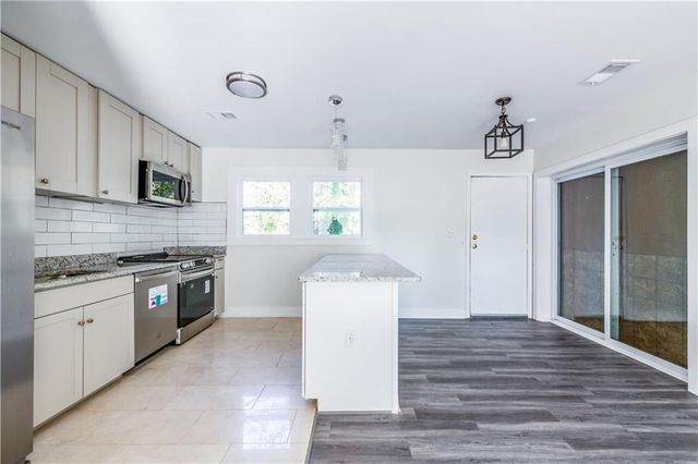 3155 Delmar NW Lane, Atlanta, GA 30311