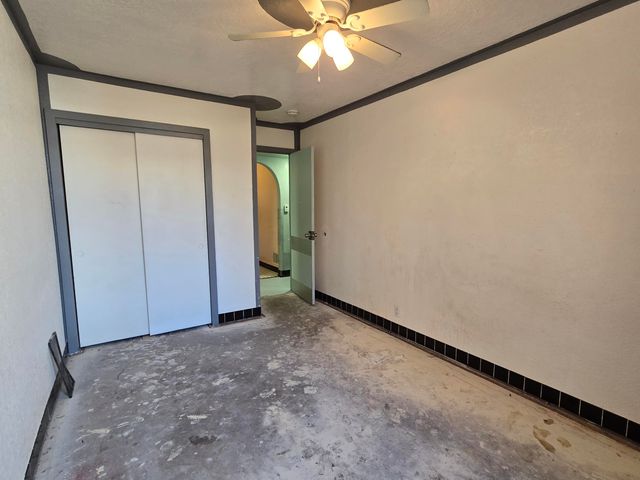 6700 Ivy Place SW, Albuquerque, NM 87121