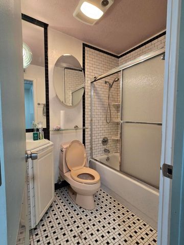 6700 Ivy Place SW, Albuquerque, NM 87121