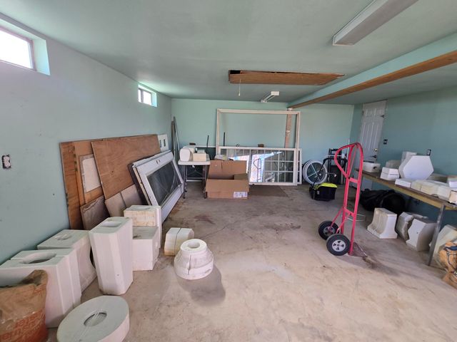 6700 Ivy Place SW, Albuquerque, NM 87121