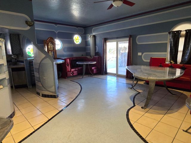 6700 Ivy Place SW, Albuquerque, NM 87121