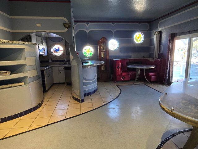 6700 Ivy Place SW, Albuquerque, NM 87121