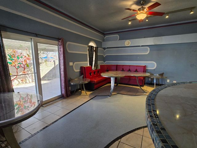 6700 Ivy Place SW, Albuquerque, NM 87121