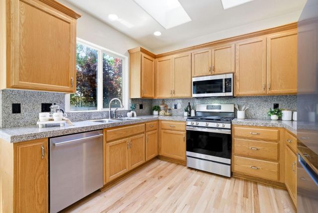 930 Mariana Court, Santa Cruz, CA 95062