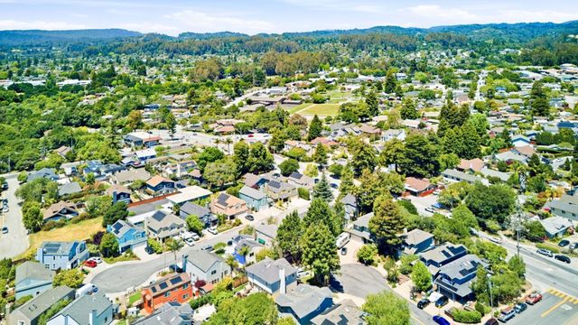 930 Mariana Court, Santa Cruz, CA 95062