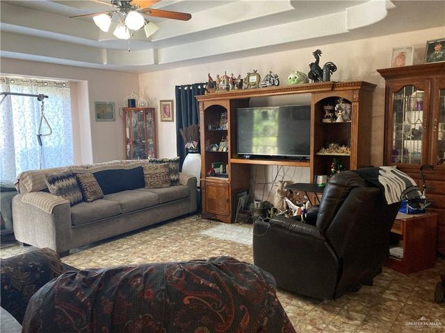2318 E Mile 19 Road N, Edinburg, TX 78542