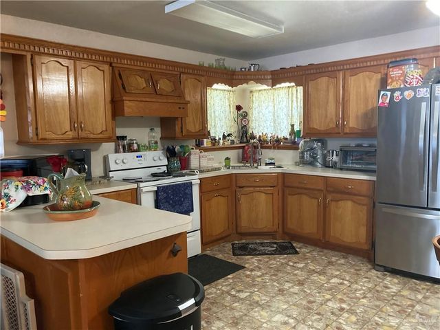 2318 E Mile 19 Road N, Edinburg, TX 78542