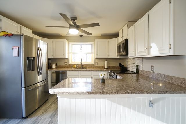 152 E Bacon St C2, Plainville, MA 02762