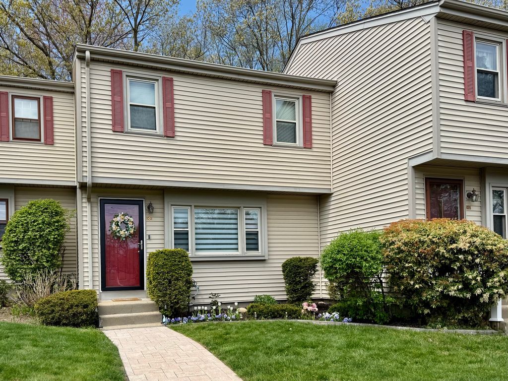 152 E Bacon St C2, Plainville, MA 02762