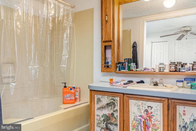 63 PEPPERMINT LN, Middle River, MD 21220