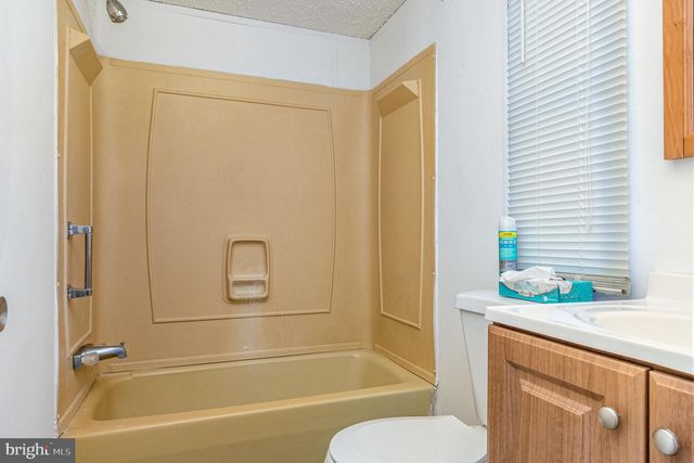 63 PEPPERMINT LN, Middle River, MD 21220