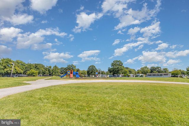 63 PEPPERMINT LN, Middle River, MD 21220