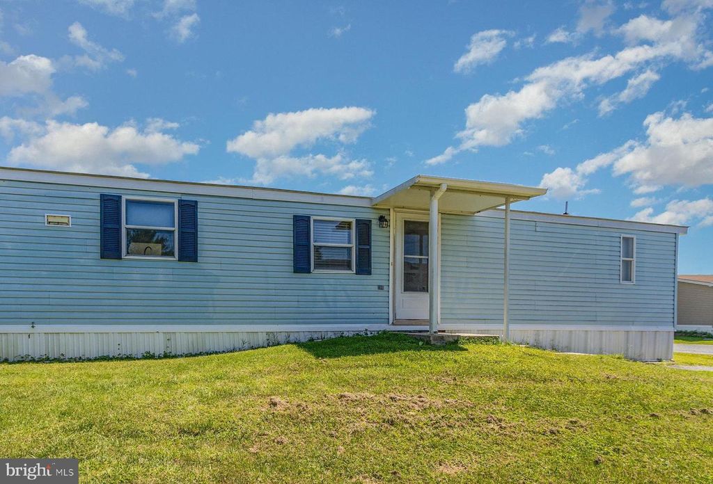63 PEPPERMINT LN, Middle River, MD 21220