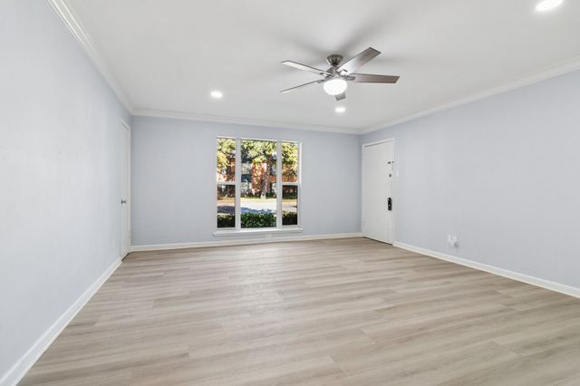 6004 E University Boulevard 131, Dallas, TX 75206