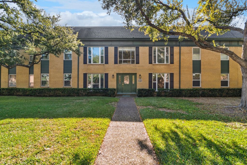 6004 E University Boulevard 131, Dallas, TX 75206