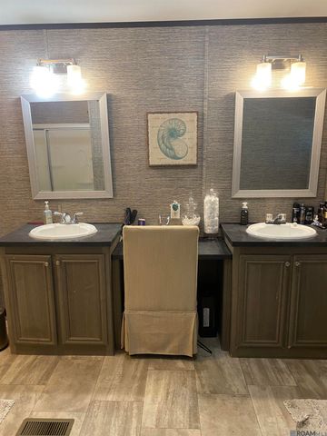 14152 Bourque Rd, Gonzales, LA 70737