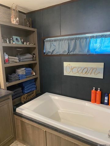 14152 Bourque Rd, Gonzales, LA 70737