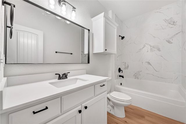 730 N Wordsworth Lane, Fayetteville, AR 72704