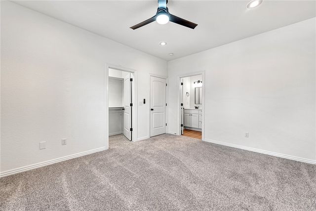730 N Wordsworth Lane, Fayetteville, AR 72704