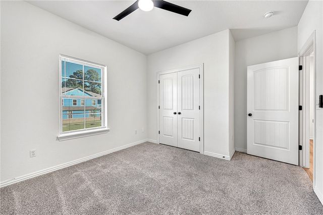 730 N Wordsworth Lane, Fayetteville, AR 72704