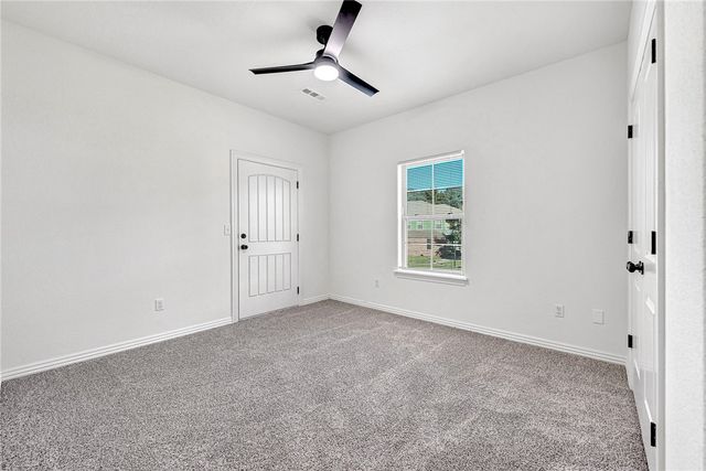 730 N Wordsworth Lane, Fayetteville, AR 72704