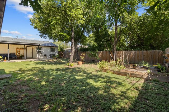 3209 New York Avenue, Fort Worth, TX 76110