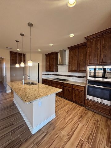 112 Guadalupe Palm Circ, Portland, TX 78374