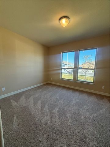 112 Guadalupe Palm Circ, Portland, TX 78374