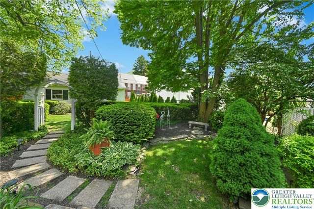 424 North New Street, Bethlehem City, PA 18018