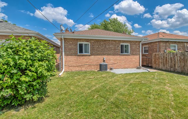 4524 1st Avenue, Lyons, IL 60534