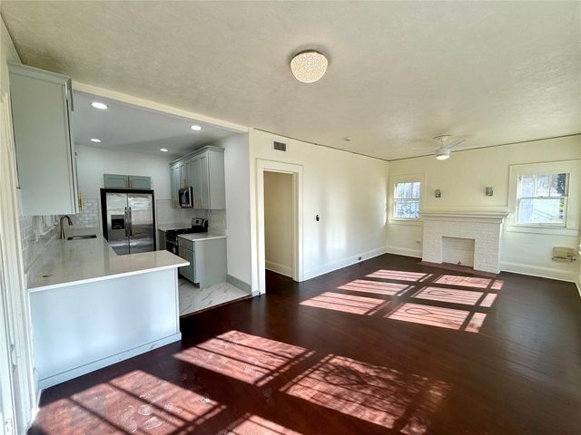 4015 N SEMINOLE AVENUE 1, Tampa, FL 33603