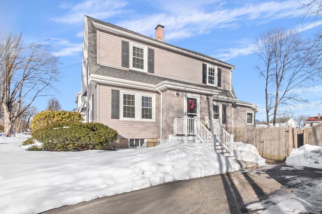 124 S Park St, Haverhill, MA 01835