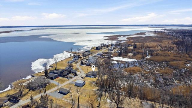 2451 LONGTAIL BEACH LANE, Suamico, WI 54173
