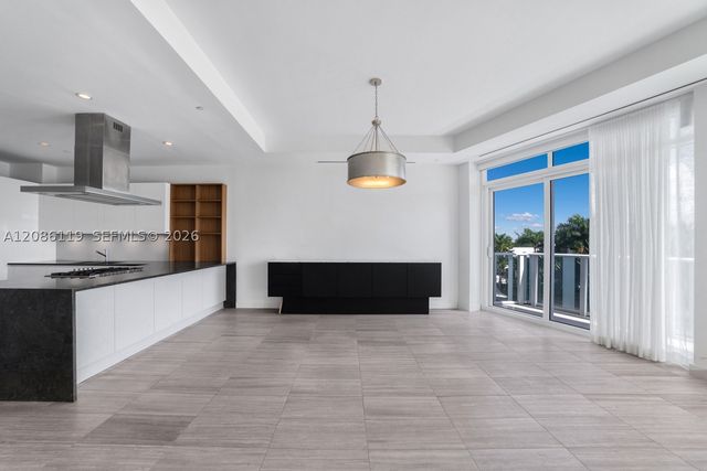4701 N Meridian Ave 325, Miami Beach, FL 33140