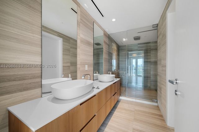 4701 N Meridian Ave 325, Miami Beach, FL 33140