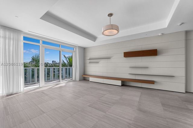 4701 N Meridian Ave 325, Miami Beach, FL 33140