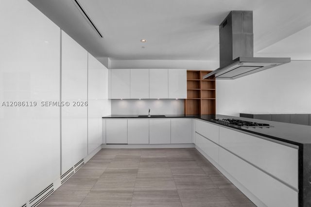4701 N Meridian Ave 325, Miami Beach, FL 33140