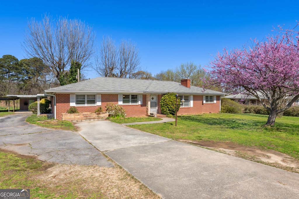 868 Fairview Avenue, Hartwell, GA 30643 — photo 2