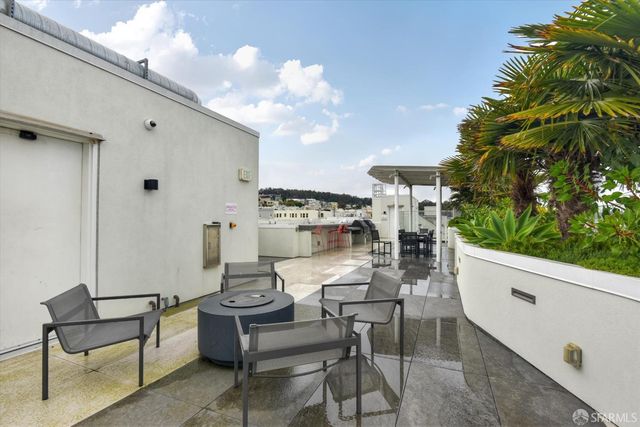 3131 Pierce Street 201, San Francisco, CA 94123